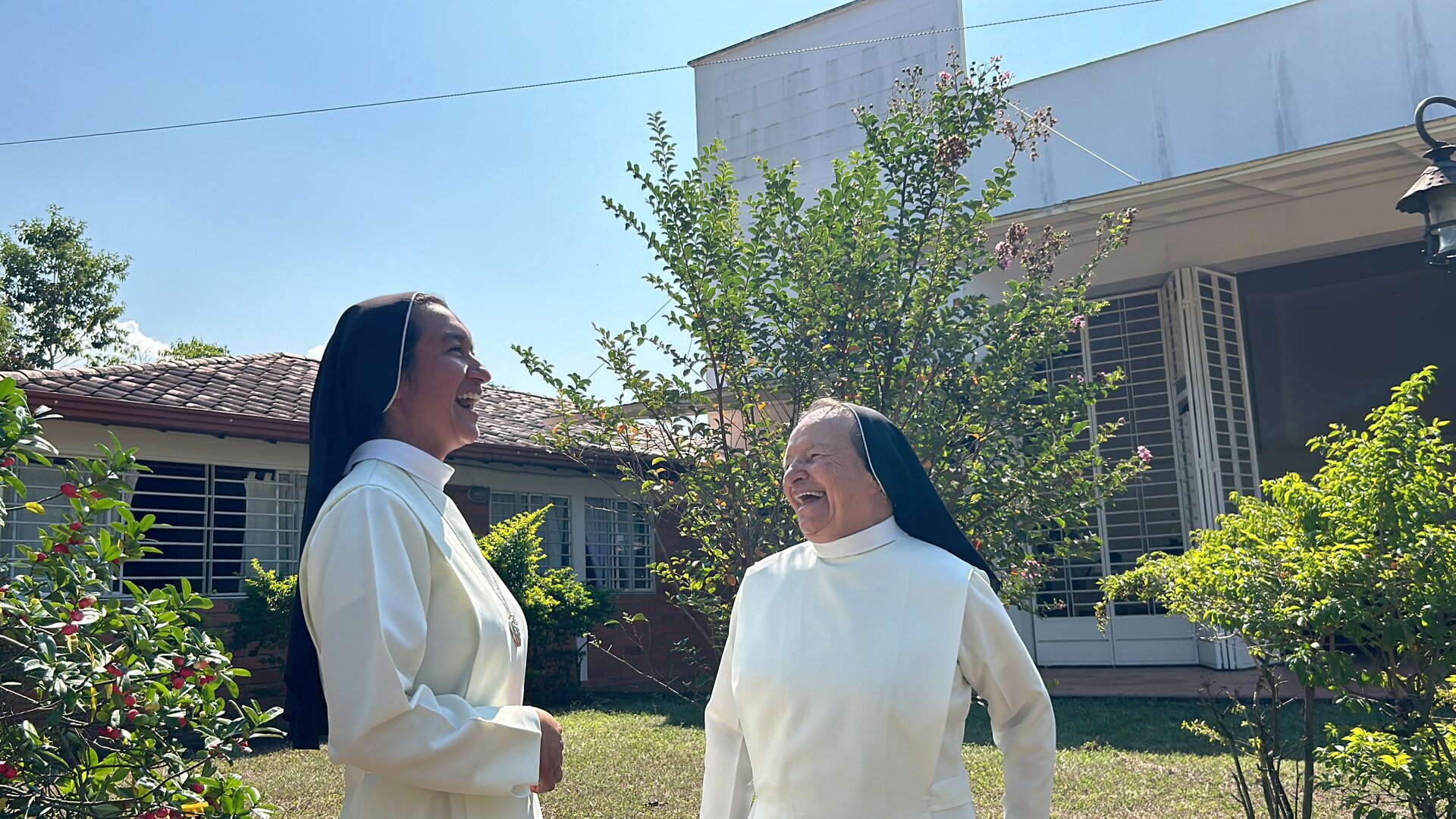 Hermanas Hijas del Corazón Misericordioso de María